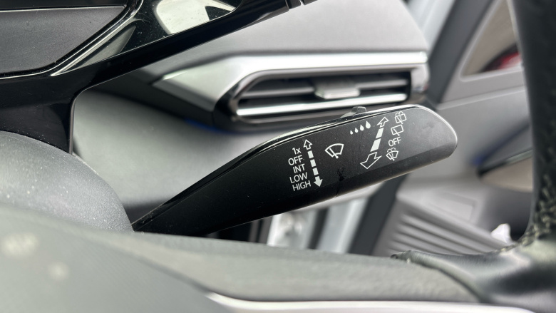 Volkswagen ID.4 109kW Life Pure 52kWh 5dr Auto Electric Estate